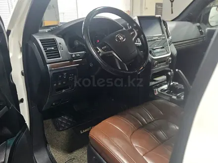 Toyota Land Cruiser 2019 года за 42 000 000 тг. в Астана – фото 15