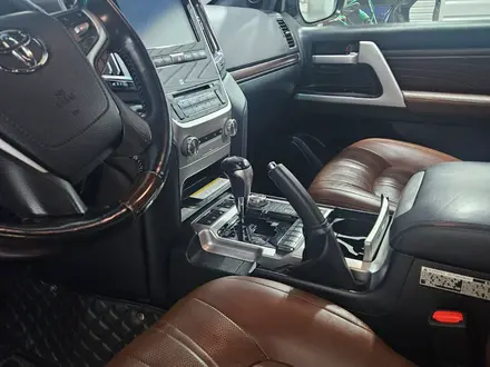 Toyota Land Cruiser 2019 года за 42 000 000 тг. в Астана – фото 2