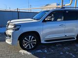 Toyota Land Cruiser 2019 года за 42 000 000 тг. в Астана