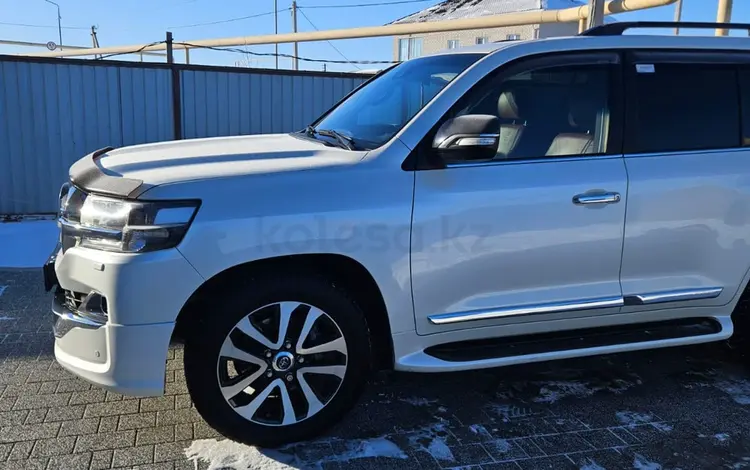 Toyota Land Cruiser 2019 года за 42 000 000 тг. в Астана