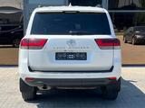 Toyota Land Cruiser 2023 года за 57 750 000 тг. в Уральск – фото 5