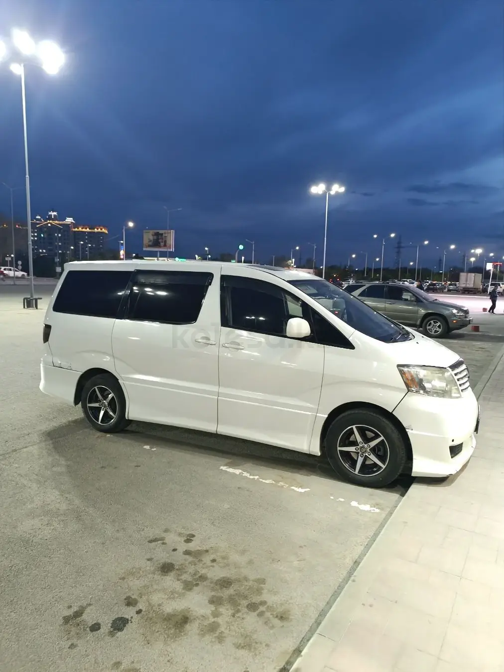Toyota Alphard, 2005