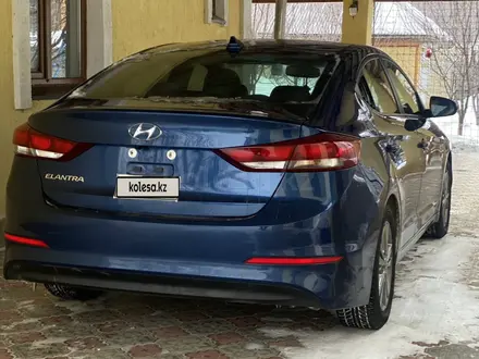 Hyundai Elantra 2018 года за 5 000 000 тг. в Уральск – фото 5