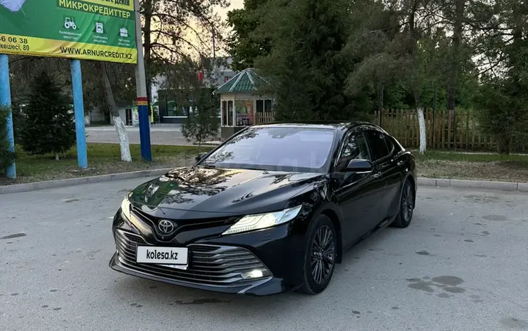 Toyota Camry 2019 года за 17 500 000 тг. в Тараз