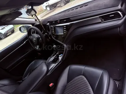 Toyota Camry 2019 года за 10 000 000 тг. в Алматы – фото 6