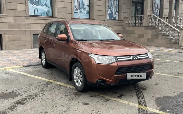 Mitsubishi Outlander 2012 годаүшін8 200 000 тг. в Павлодар