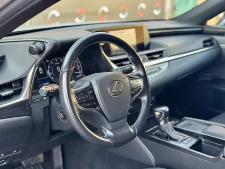 Lexus ES 250 2019 года за 16 850 000 тг. в Караганда – фото 11