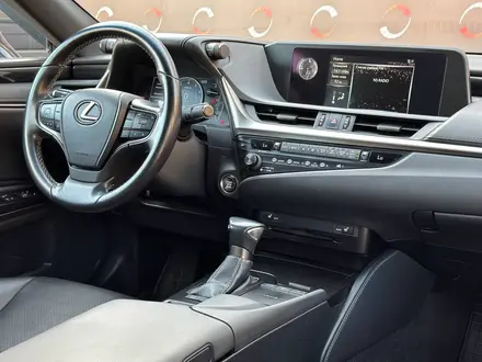 Lexus ES 250 2019 года за 16 850 000 тг. в Караганда – фото 17