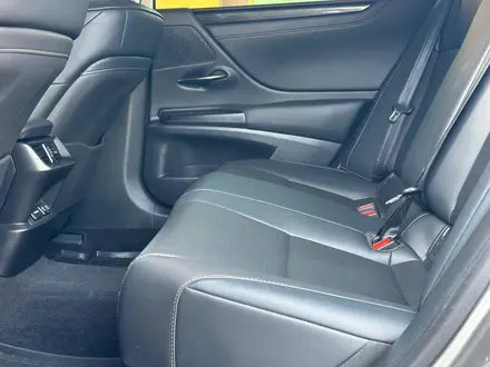 Lexus ES 250 2019 года за 16 850 000 тг. в Караганда – фото 8