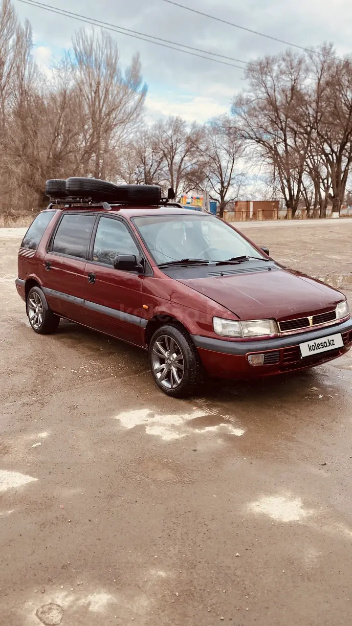 Mitsubishi Space Wagon, 1994