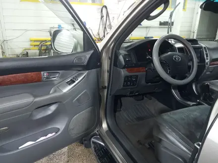 Toyota Land Cruiser Prado 2004 года за 8 200 000 тг. в Алматы – фото 7
