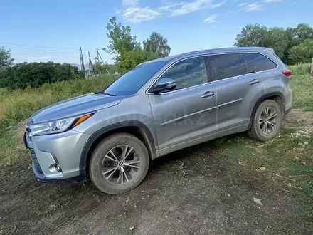 Toyota Highlander 2016 года за 17 000 000 тг. в Алтай