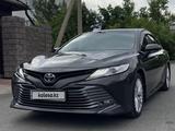 Toyota Camry 2018 года за 15 500 000 тг. в Астана