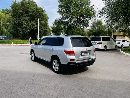 Toyota Highlander 2012 года за 10 200 000 тг. в Шымкент – фото 3