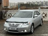 Toyota Camry 2007 года за 5 990 000 тг. в Костанай – фото 2