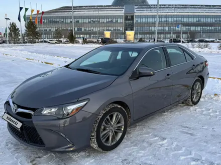 Toyota Camry 2017 года за 9 900 000 тг. в Астана