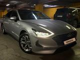Hyundai Sonata 2023 года за 10 500 000 тг. в Костанай – фото 2