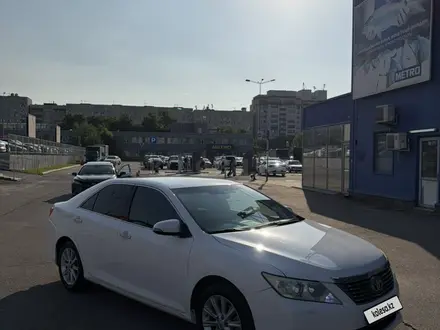 Toyota Camry 2013 года за 9 950 000 тг. в Алматы – фото 2