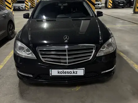 Mercedes-Benz S 350 2006 года за 7 000 000 тг. в Астана