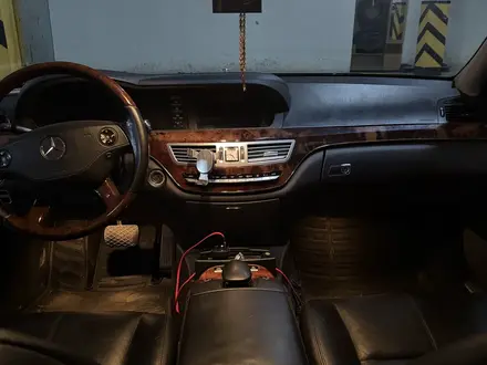 Mercedes-Benz S 350 2006 года за 7 000 000 тг. в Астана – фото 2