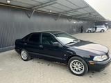 Volvo S40 1997 года за 1 500 000 тг. в Атырау – фото 2