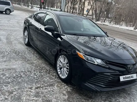 Toyota Camry 2019 года за 11 000 000 тг. в Караганда – фото 3
