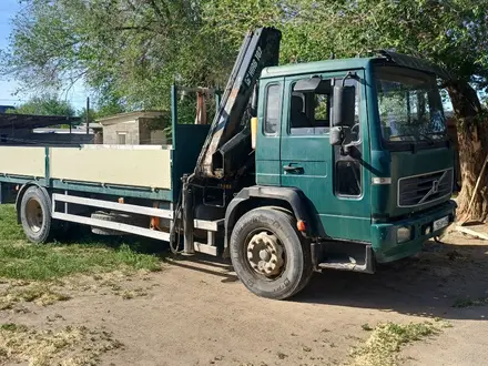 Volvo  FH 2003 года за 14 000 000 тг. в Алматы