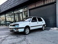 Volkswagen Golf 1994 годаfor1 800 000 тг. в Шымкент