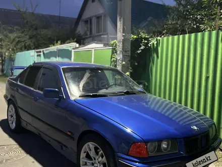 BMW 318 1993 года за 1 200 000 тг. в Алматы