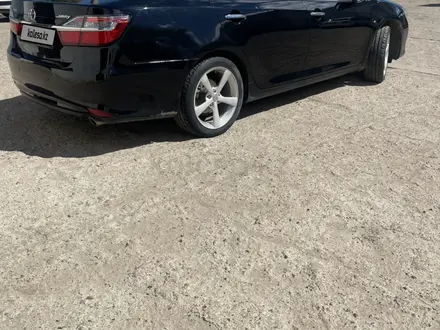 Toyota Camry 2015 года за 10 200 000 тг. в Уральск – фото 2