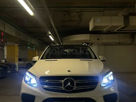 Mercedes-Benz GLE 400 2017 года за 26 500 000 тг. в Алматы – фото 2