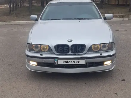 BMW 528 1998 года за 3 500 000 тг. в Караганда – фото 5