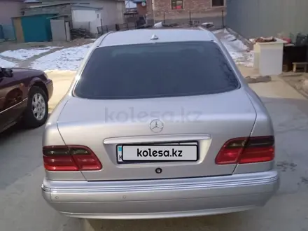 Mercedes-Benz E 320 2001 года за 4 500 000 тг. в Кызылорда – фото 3