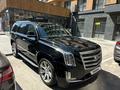 Cadillac Escalade 2018 года за 29 000 000 тг. в Астана