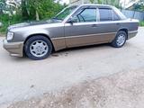 Mercedes-Benz E 220 1992 года за 2 100 000 тг. в Алматы – фото 5