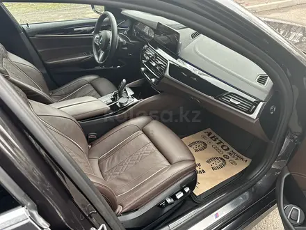 BMW 530 2019 года за 21 800 000 тг. в Тараз – фото 10