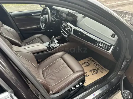 BMW 530 2019 года за 21 800 000 тг. в Тараз – фото 9