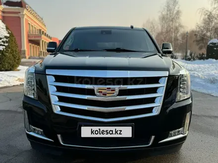 Cadillac Escalade 2018 года за 31 500 000 тг. в Алматы – фото 3