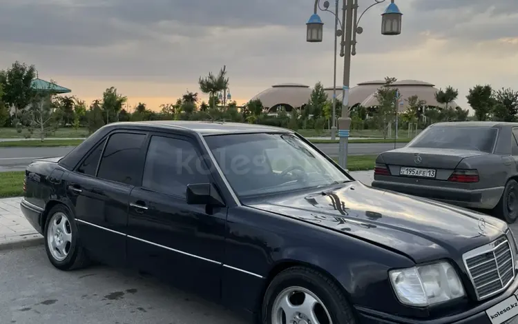 Mercedes-Benz E 220 1994 годаүшін2 300 000 тг. в Туркестан
