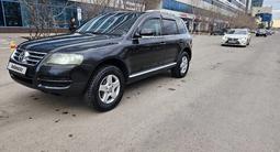 Volkswagen Touareg 2003 года за 4 500 000 тг. в Астана – фото 3