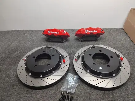 Усиленная тормозная система Brembo за 850 000 тг. в Алматы