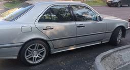 Mercedes-Benz C 220 1998 года за 3 500 000 тг. в Алматы – фото 3