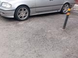 Mercedes-Benz C 220 1998 года за 3 500 000 тг. в Алматы – фото 2