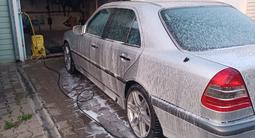 Mercedes-Benz C 220 1998 года за 3 500 000 тг. в Алматы – фото 5
