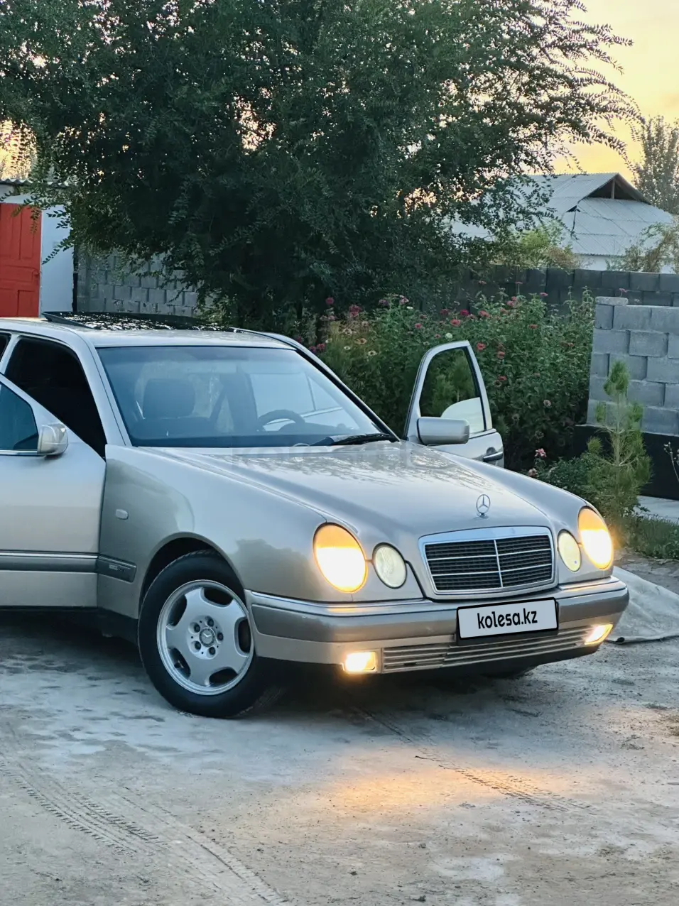 Mercedes-Benz E-Class, 1996