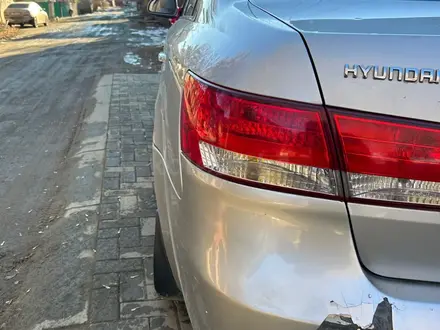 Hyundai Sonata 2005 года за 4 100 000 тг. в Актобе – фото 5