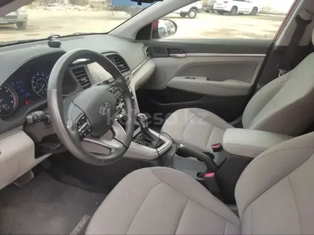 Hyundai Elantra 2019 года за 8 000 000 тг. в Актау – фото 7