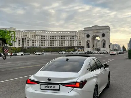 Lexus ES 250 2022 года за 25 000 000 тг. в Астана – фото 5