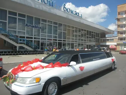 Lincoln Town Car 1998 года за 1 500 000 тг. в Павлодар