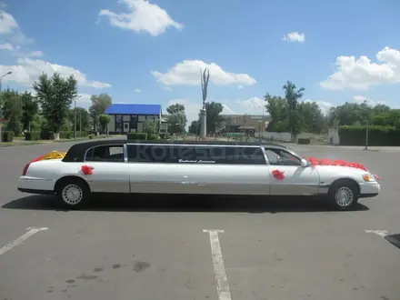 Lincoln Town Car 1998 года за 1 500 000 тг. в Павлодар – фото 2